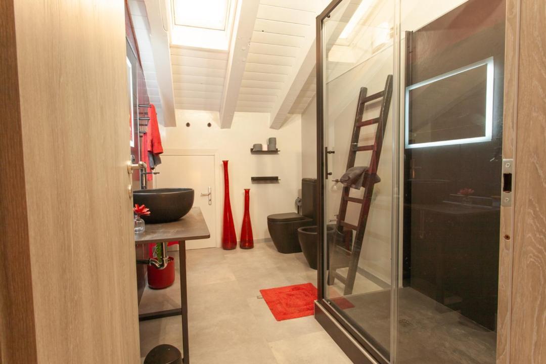 Mema Holiday Home Аоста Экстерьер фото